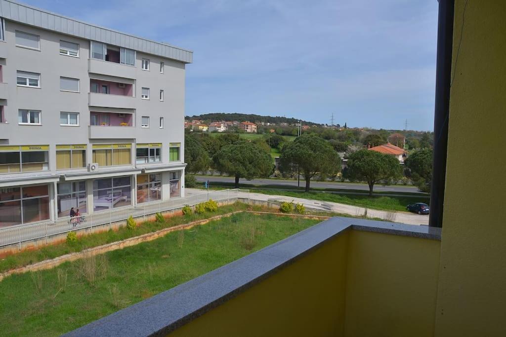 Apartman Ana Pula - Calm, Free Parking, Close To Center Eksteriør bilde