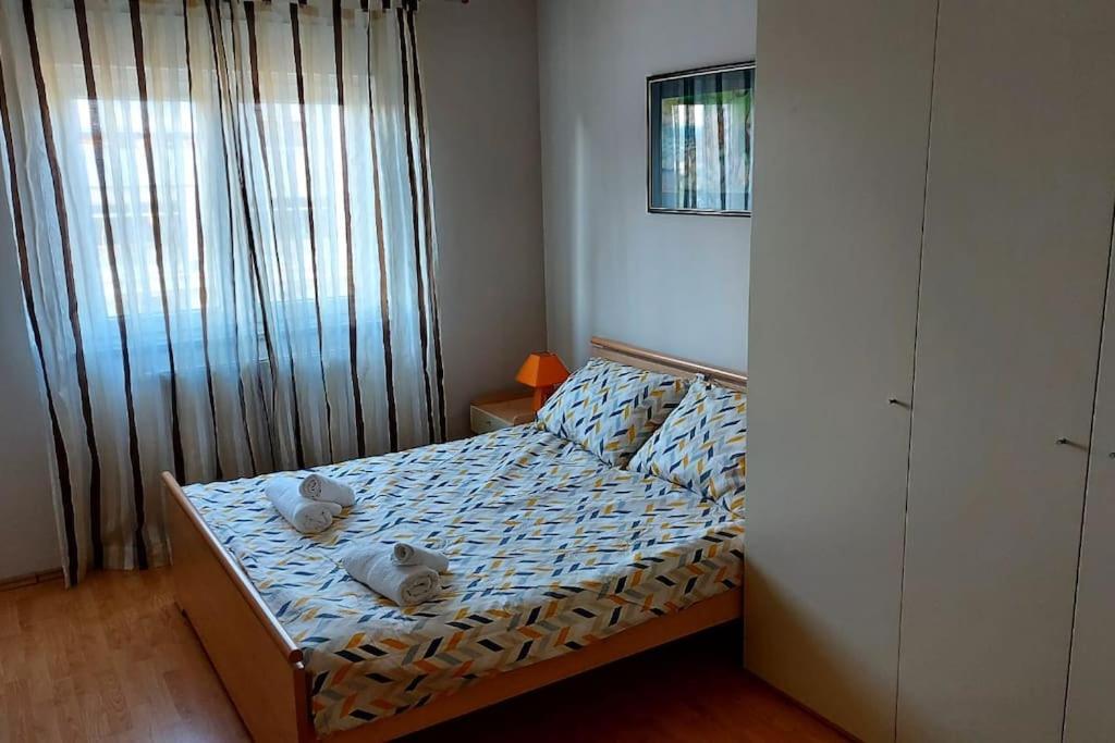 Apartman Ana Pula - Calm, Free Parking, Close To Center Eksteriør bilde